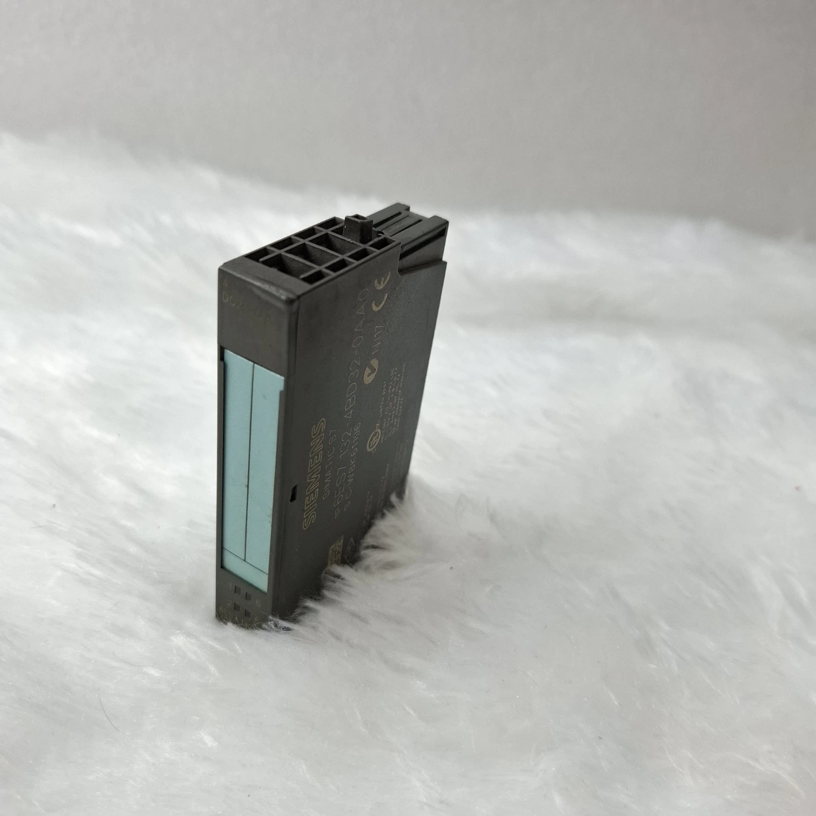 SIEMENS SIMATIC S7 6ES7 132-4BD32-0AA0 DIGITAL OUTPUT MODULE 6ES71324BD320AA0